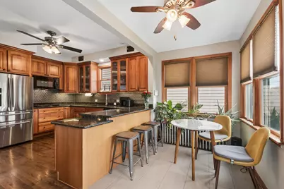 5339 W Berenice Avenue, Chicago, IL 60641 - Photo 7