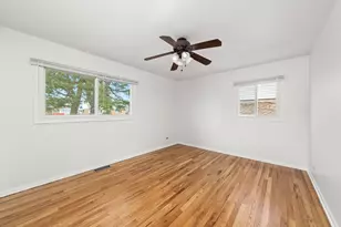 8719 Olympic Dr, Bridgeview, IL 60455 - Photo 11