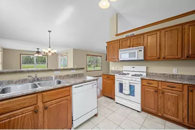 208 Brookview Lane, Durant, IA 52747 - Photo 17