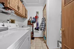 11111 Heritage Dr, Palos Hills, IL 60465 - Photo 23