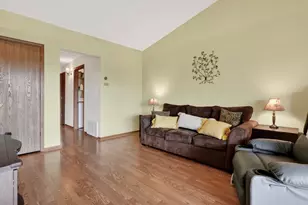 11111 Heritage Dr, Palos Hills, IL 60465 - Photo 9