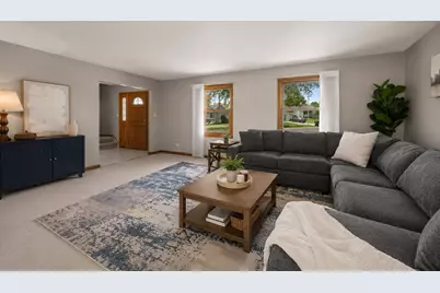 4095 Victoria Drive, Hoffman Estates, IL 60192 - Photo 11