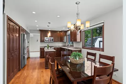4095 Victoria Drive, Hoffman Estates, IL 60192 - Photo 5