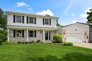 4095 Victoria Dr, Hoffman Estates, IL 60192 - Photo 33