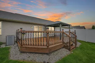 707 Chickory Dr, Champaign, IL 61822 - Photo 39