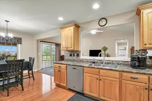 707 Chickory Dr, Champaign, IL 61822 - Photo 13