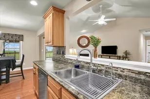 707 Chickory Dr, Champaign, IL 61822 - Photo 15