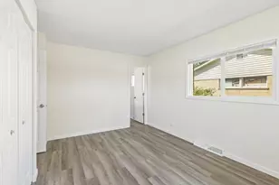 866 Clark Ln, Des Plaines, IL 60016 - Photo 11