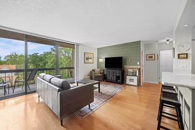 1110 Grove Street #4j, Downers Grove, IL 60515 - Photo 3