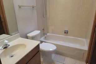 473 Nicole Dr, Bartlett, IL 60103 - Photo 7