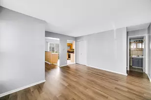 1793 Queensbury Cir, Hoffman Estates, IL 60169 - Photo 9