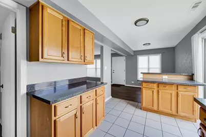1793 Queensbury Circle #0, Hoffman Estates, IL 60169 - Photo 7