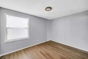 1793 Queensbury Cir, Hoffman Estates, IL 60169 - Photo 17
