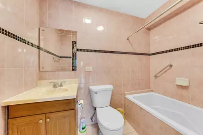 561 Greenwood Road #A, Glenview, IL 60025 - Photo 19