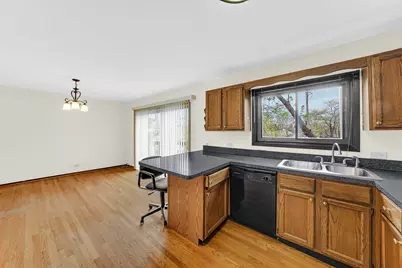 561 Greenwood Road #A, Glenview, IL 60025 - Photo 9