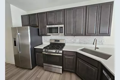 2049 Stuttle Road, Batavia, IL 60510 - Photo 5