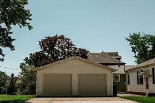111 6th Ave, Mendota, IL 61342 - Photo 9