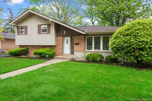 17028 Evans Dr, South Holland, IL 60473 - Photo 3