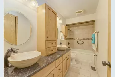 8207 S 82nd Avenue, Justice, IL 60458 - Photo 9