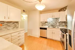 5840 W 104th St, Oak Lawn, IL 60453 - Photo 13