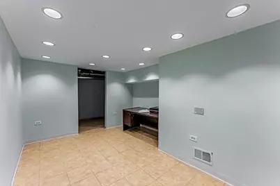 5543 W Diversey Avenue, Chicago, IL 60639 - Photo 17