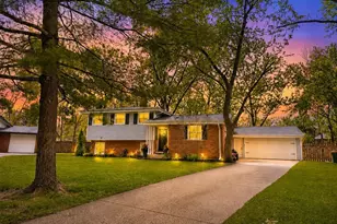 530 Princeton Ln, Deerfield, IL 60015 - Photo 1