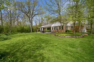 880 Hiawatha Ln, Riverwoods, IL 60015 - Photo 3