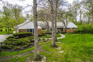880 Hiawatha Ln, Riverwoods, IL 60015 - Photo 7
