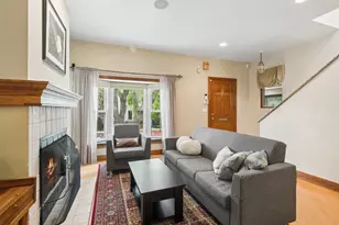 3927 N Paulina St, Chicago, IL 60613 - Photo 5