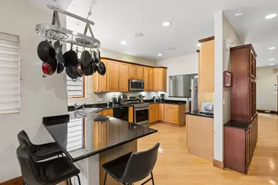 3927 N Paulina Street, Chicago, IL 60613 - Photo 9