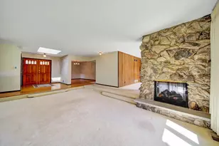 1129 S Salem Ln, Arlington Heights, IL 60005 - Photo 9