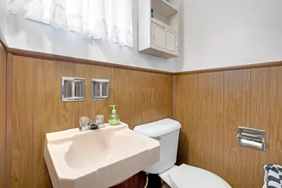 635 S Springinsguth Road, Schaumburg, IL 60193 - Photo 17