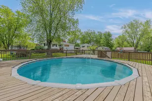 635 S Springinsguth Rd, Schaumburg, IL 60193 - Photo 21