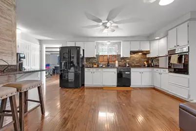 635 S Springinsguth Road, Schaumburg, IL 60193 - Photo 5