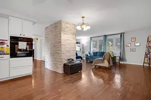 635 S Springinsguth Rd, Schaumburg, IL 60193 - Photo 7