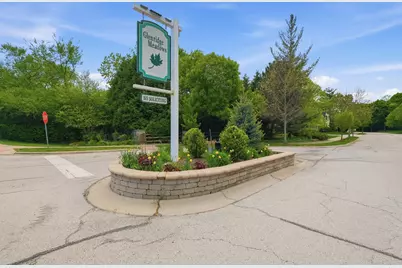 2806 Parkside Circle, Glenview, IL 60026 - Photo 27