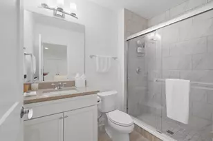 2806 Parkside Cir, Glenview, IL 60026 - Photo 23
