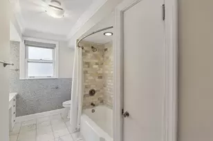 893 S Poplar Ave, Elmhurst, IL 60126 - Photo 13