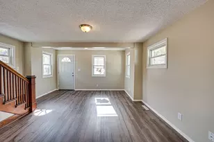570 5th Ave, Aurora, IL 60505 - Photo 5