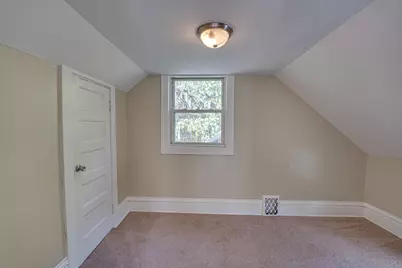 570 5th Avenue, Aurora, IL 60505 - Photo 13