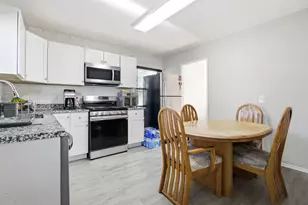 804 Pearson Dr, Joliet, IL 60435 - Photo 7