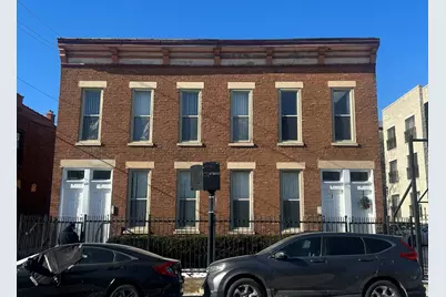 608 S Oakley Boulevard, Chicago, IL 60612 - Photo 1