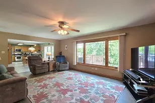 11630 Creekside Dr, Orland Park, IL 60467 - Photo 7