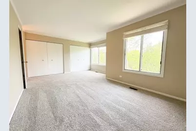 1344 Barclay Lane #1344, Deerfield, IL 60015 - Photo 9