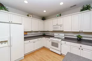 13823 Kirkland Dr, Huntley, IL 60142 - Photo 15