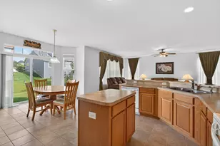326 Copper Springs Ln, Elgin, IL 60124 - Photo 9