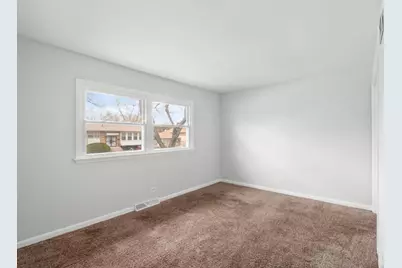 2808 Cherrywood Lane, Hazel Crest, IL 60429 - Photo 7