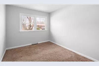2808 Cherrywood Lane, Hazel Crest, IL 60429 - Photo 5