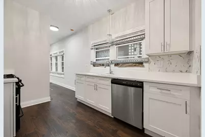 9220 S Dauphin Avenue, Chicago, IL 60619 - Photo 7