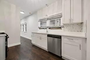9220 S Dauphin Ave, Chicago, IL 60619 - Photo 7